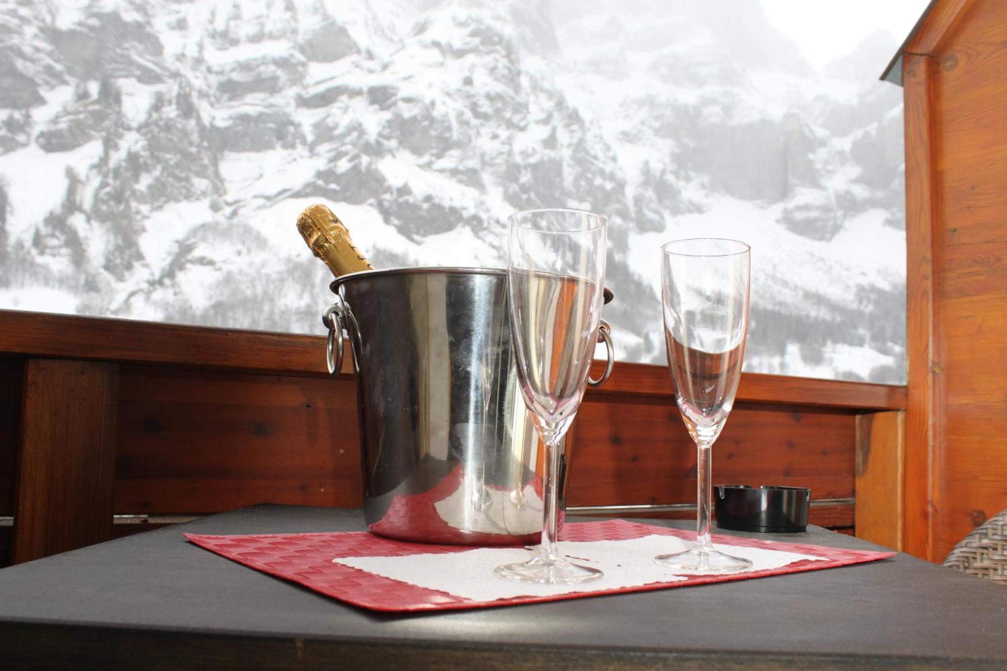 Grichting Hotel & Serviced Apartments Leukerbad Exterior foto